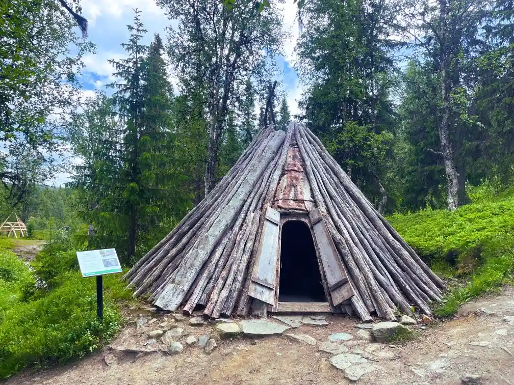 Fatmomakke Sami Hut