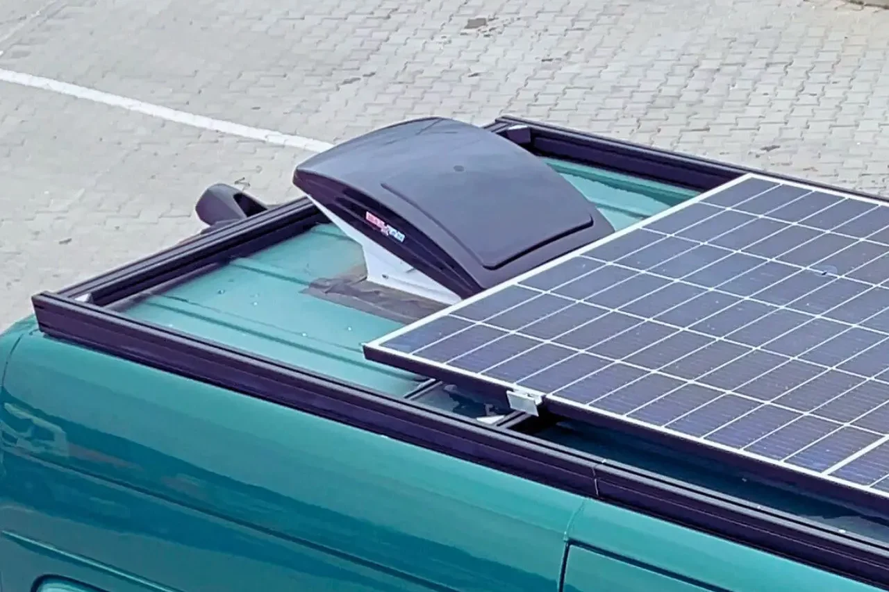 Spriter roof - maxxair fan